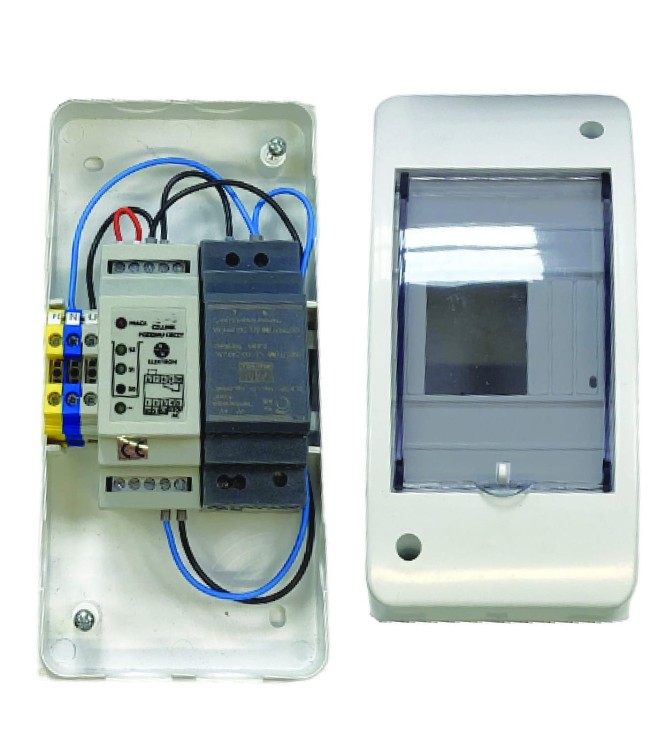 Czujnik poziomu wody z transformatorem 24V do włączania elektrozaworu