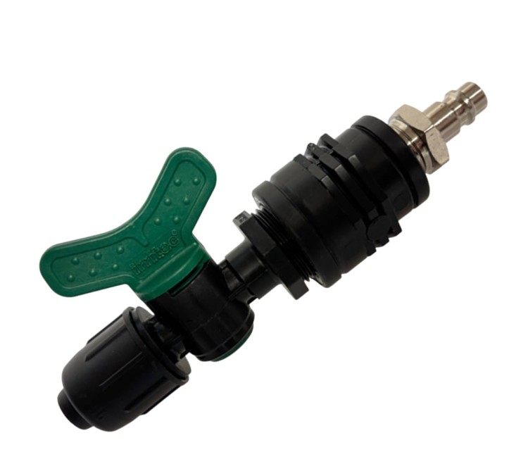 Przedmuchiwanie systemu szybkozłączką do kompresora, zaworek, wyjście do rury 16mm przelot QJ